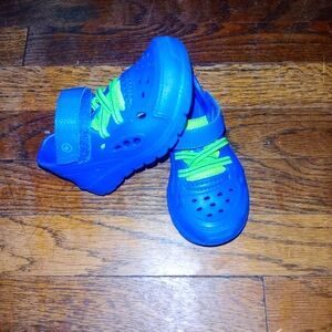 Stride Rite Kids Blue and Green Shoes Size 7